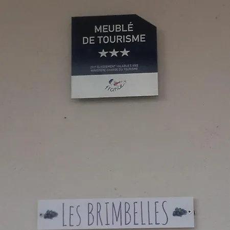 Les Brimbelles Apartment